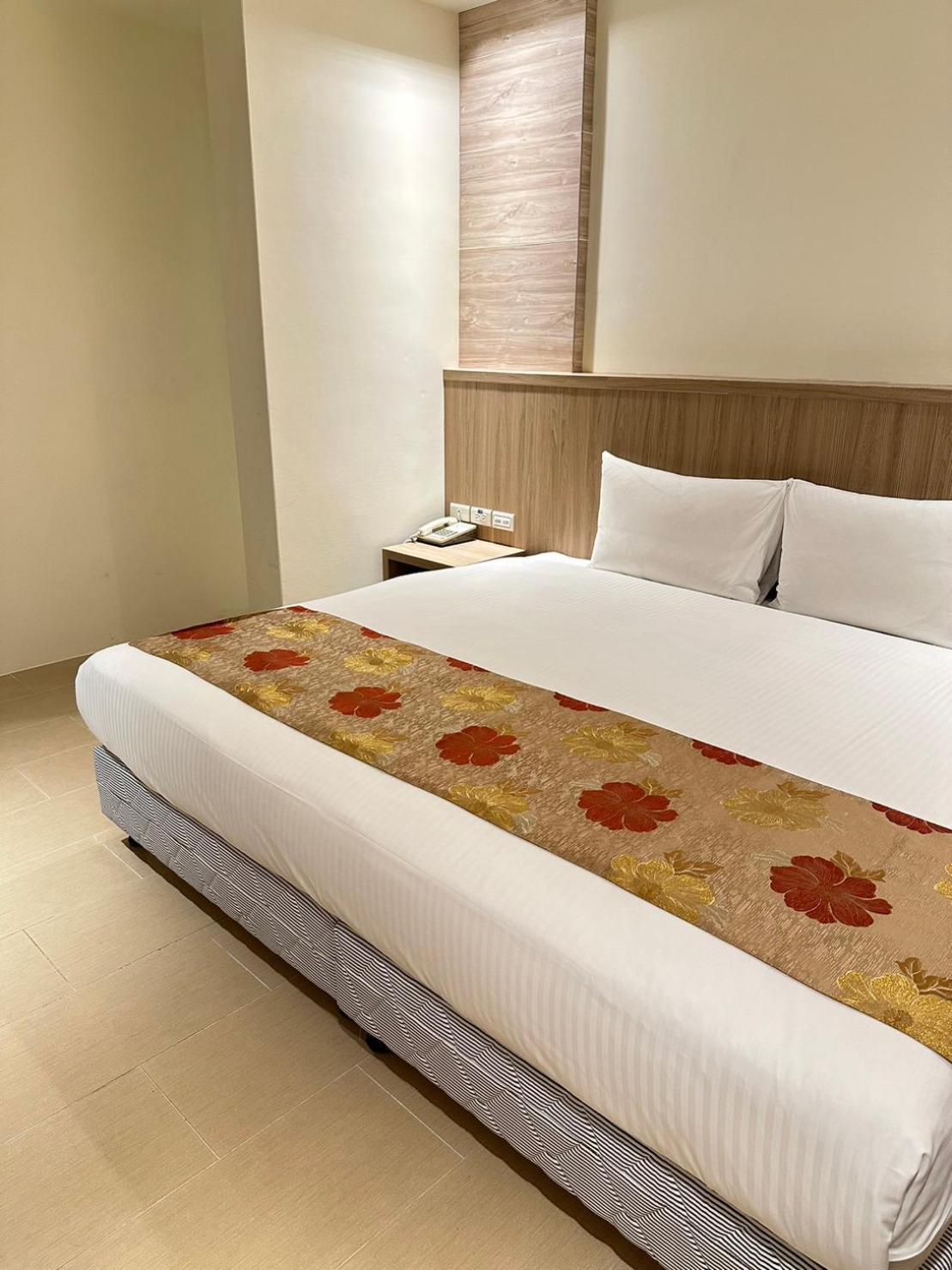 East Town 26 Hotel Hualien Eksteriør billede